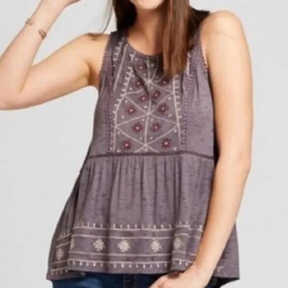 Knox Rose Gray Embroidered Peplum Tank Top Boho Blouse Top Shirt Medium M - Picture 1 of 6